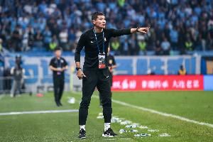 青岛媒体:西海岸成最赛季大黑马,邵佳一执教水平得到更多认可